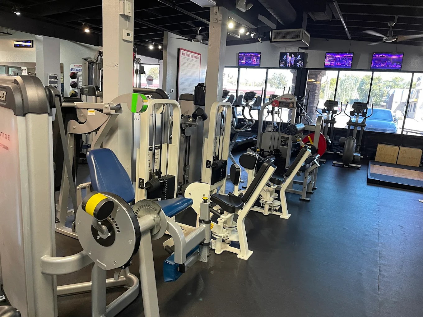 Machine area and cardio equipment at MuscletopiaUSA